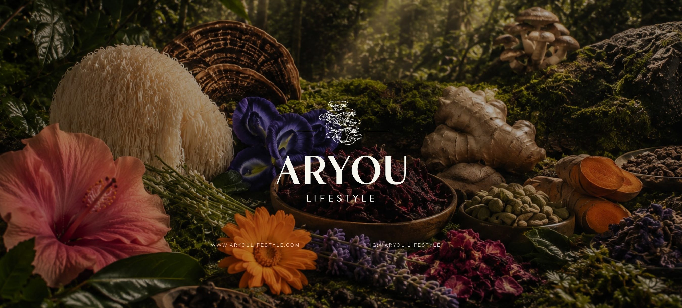 Logo de Aryou Lifestyle sobre hongos, flores y especias en un bosque